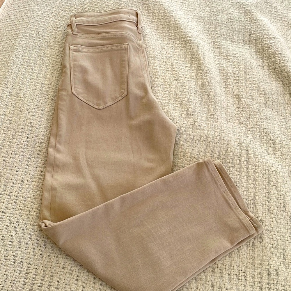 Athleta 6 Flex Straight Ankle Jean in Bone High Rise Fitted Cream Pants Size 4